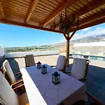 Vila Con Vista Al Mar Y Piscina Privada