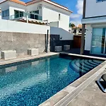 Con Vista Al Mar Y Piscina Privada Vila Costa Adeje (Tenerife)
