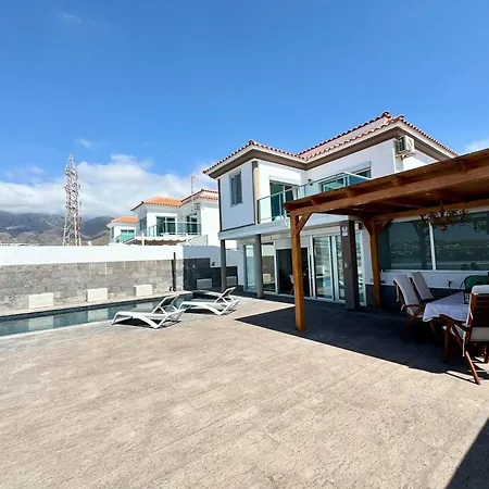 Con Vista Al Mar Y Piscina Privada * Адехе