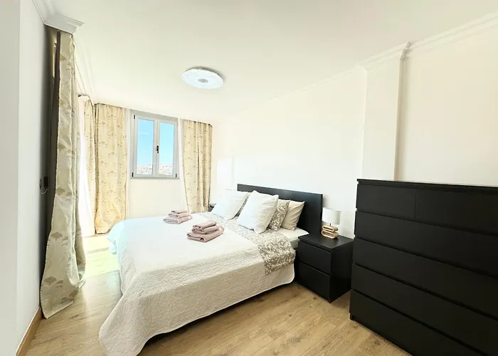 Con Vista Al Mar Y Piscina Privada