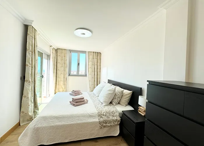 Con Vista Al Mar Y Piscina Privada Villa