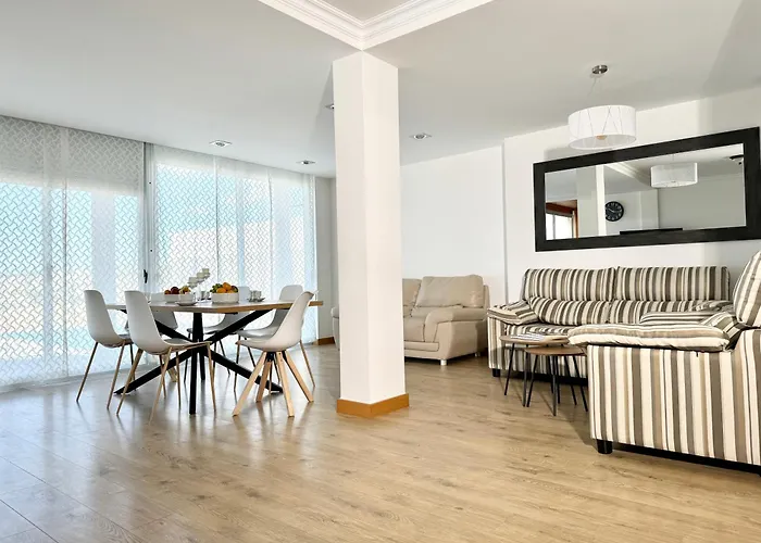 Villa Con Vista Al Mar Y Piscina Privada