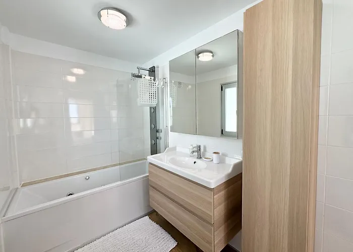 Con Vista Al Mar Y Piscina Privada *